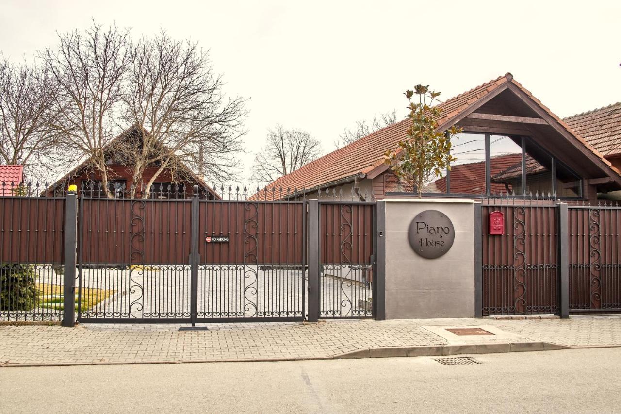 Apartament City La Casa Piano House ,Cu Parcare アルバ・ユリア エクステリア 写真